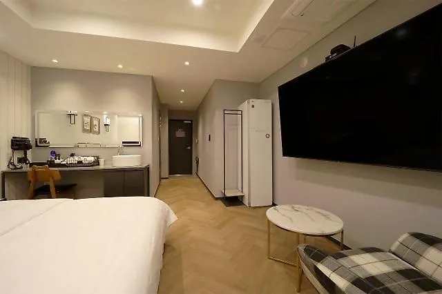 Brown Dot Ulsan Haksan Motel