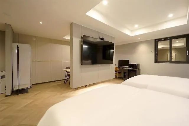 Brown Dot Ulsan Haksan Motel 0*,  South Korea