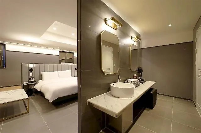 Brown Dot Ulsan Haksan Motel