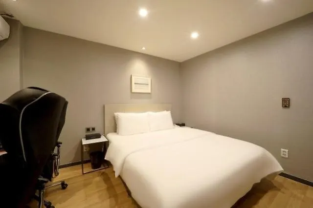 Brown Dot Ulsan Haksan Motel
