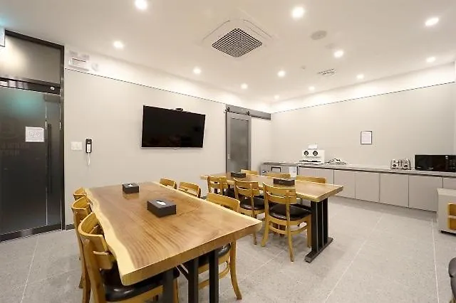 Brown Dot Ulsan Haksan Motel 0*,